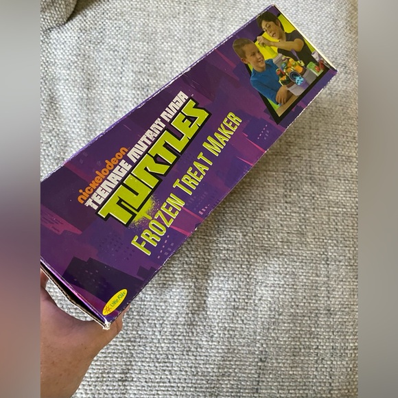 Nickelodeon Teenage Mutant Ninja Turtles Frozen Treat Maker Model #1450 - Picture 8 of 13